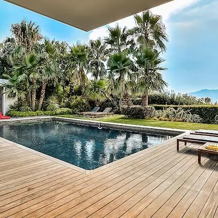 Laetitia Holiday home
